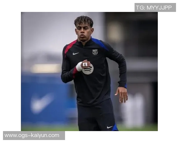 巴萨三球逆转阿拉维斯!亚马尔传射、奥尔莫梅开二度,展现王者归来